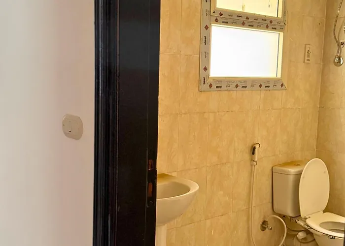Apartment Exclusive 1-bedroom In Red Ruby